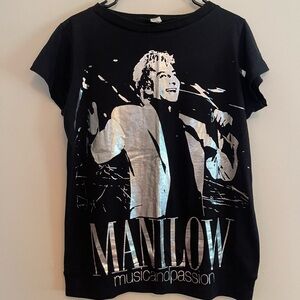 Vintage Barry Manilow black and silver tshirt
